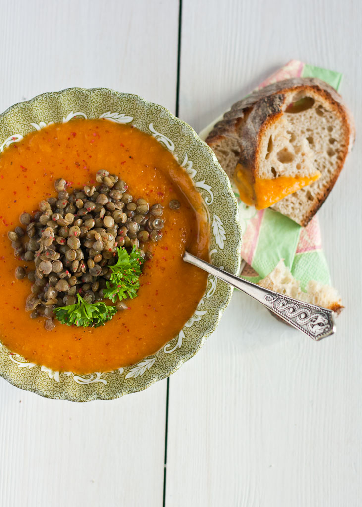 Red coconut curry lentil and sweet potato soup
